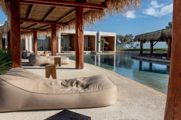 Luxury estate